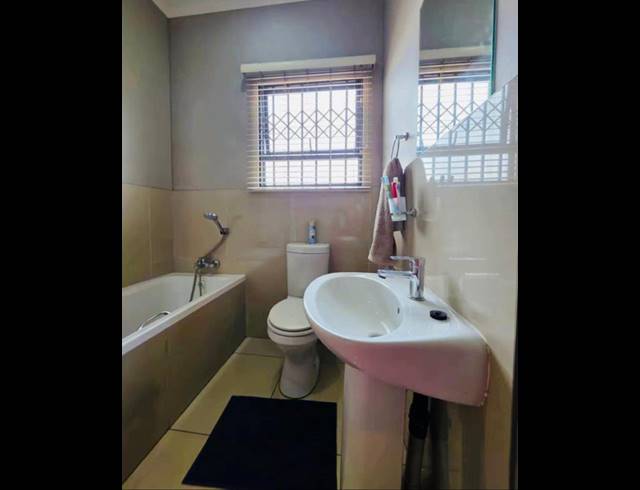 3 BEDROOM FREEHOLD FOR SALE IN DIE HEUWEL